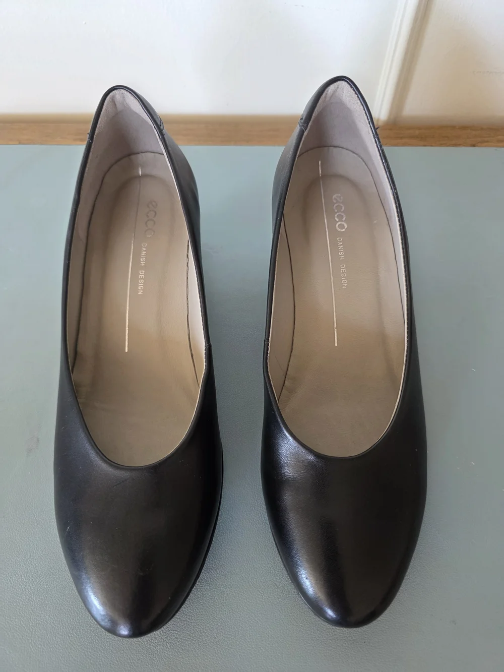 ECCO Dress Classic Black Leather Block Heel Pump; Size 37 Danish Design Comfort - Picture 2 of 9